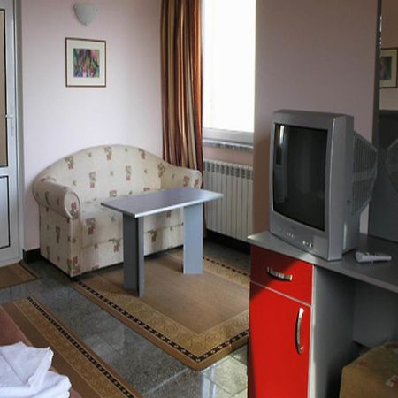 Hotel Ertancom Blagoevgrad Bagian luar foto
