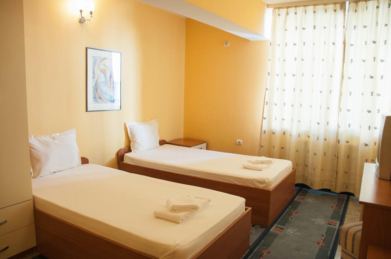 Hotel Ertancom Blagoevgrad Bagian luar foto