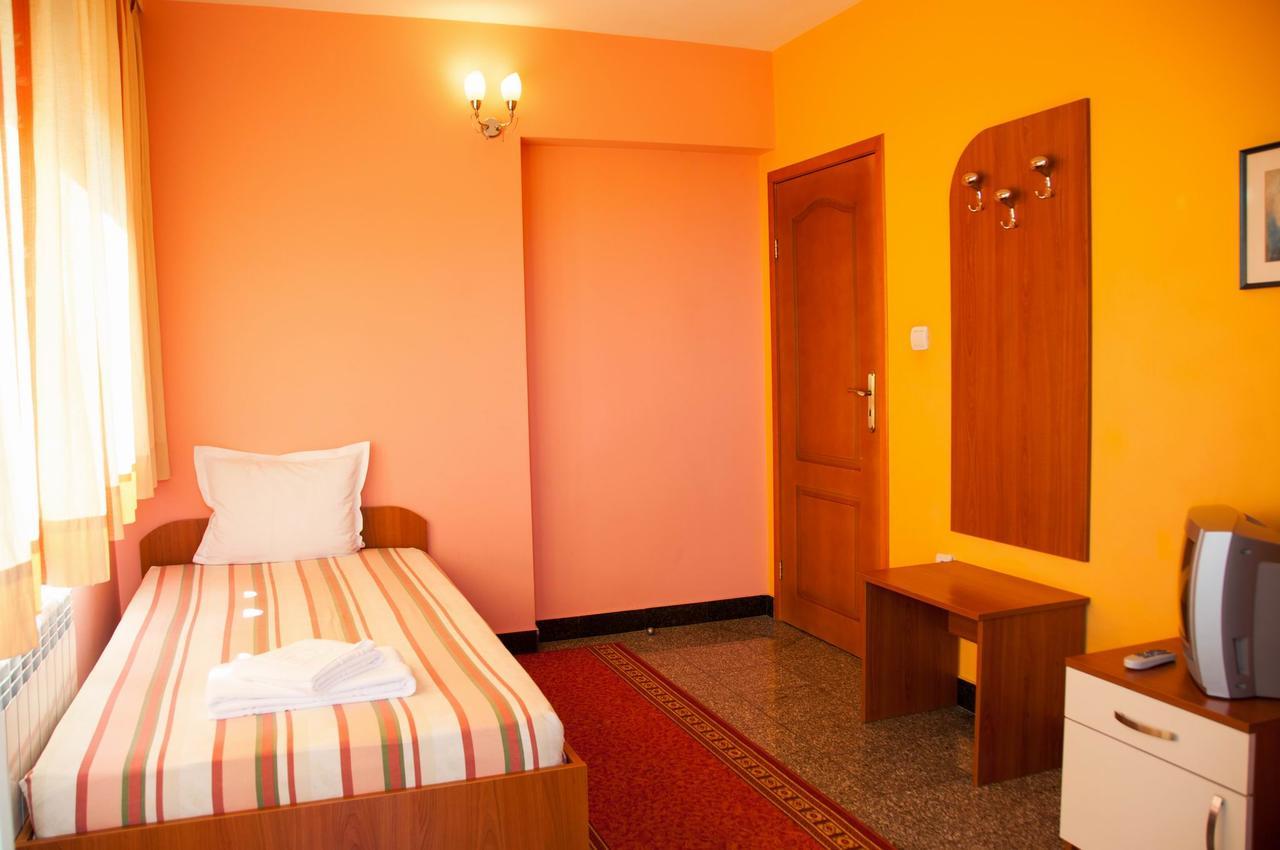 Hotel Ertancom Blagoevgrad Bagian luar foto